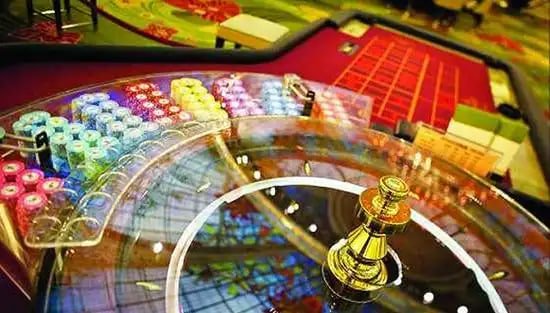 Cá cược thể thao trực tuyến bóng đá và cầu lông trên nền tảng bxh lpl tại Việt Nam